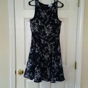Elle Women's Black Floral Dress